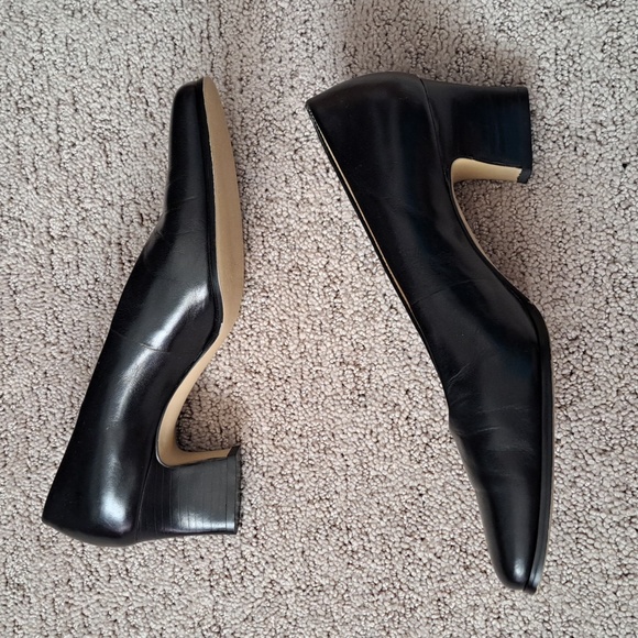 CALICO Low-heeled Leather Pumps - Picture 3 of 10